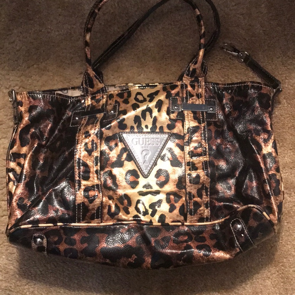 Leopard print shoulder bag